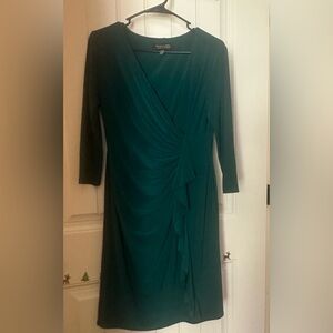 Evan Picón Green Dress